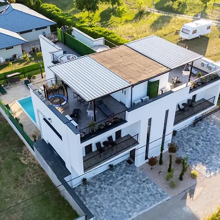 Luxe Waters Retreat Mostar