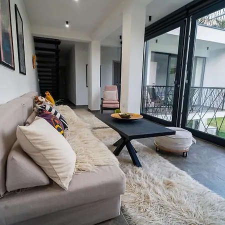 Villa Luxe Waters Retreat *