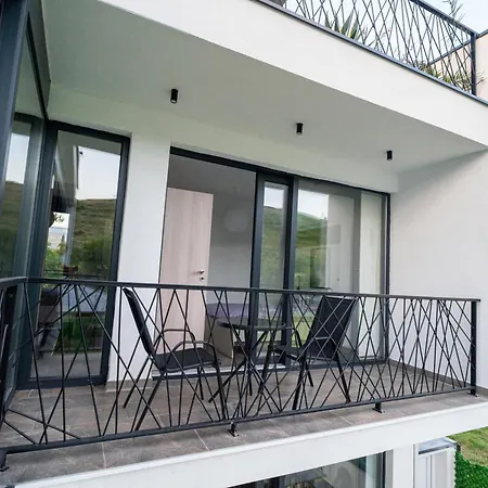 Luxe Waters Retreat *