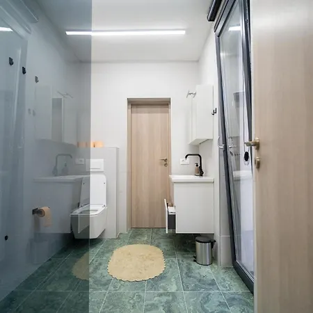 Luxe Waters Retreat *